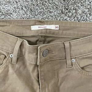 Levi 711 skinny jeans